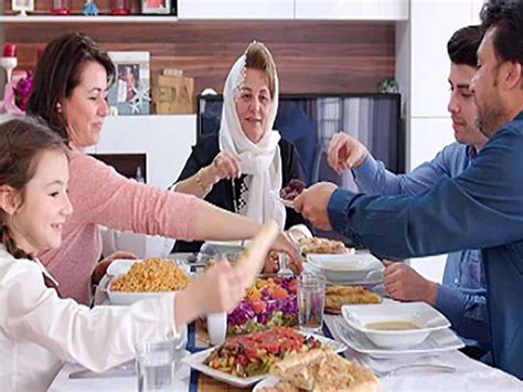 السعال وآلام العضلات وفقدان حاسة الشم والتذوق. احذرها.. 5 بؤر لانتشار كورونا في رمضان | مصراوى