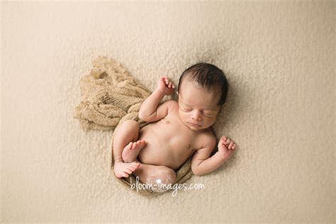 Newborn Photography Session In Northern Virginia With Baby A Newborn