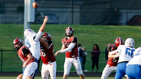 Newark offensive line building solid foundation for Wildcat offense