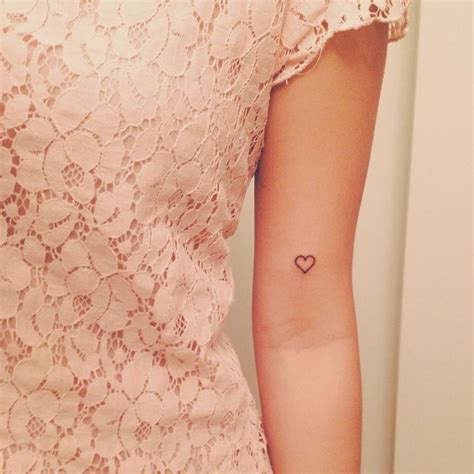 40 Best Heart Tattoo Ideas Sortrature Tasteful Tattoos Tiny