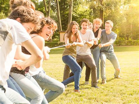 7 Fun Outdoor Games For Large Groups