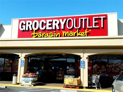 Grocery Outlet Isn't the Growth Stock You May Think It Is | The Motley Fool