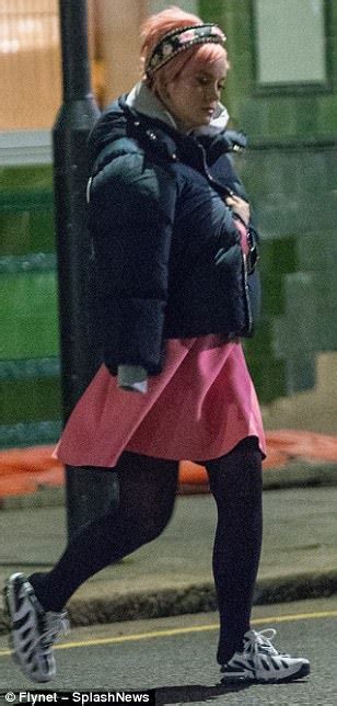Lily Allen Seen Smoking Suspicious Looking Cigarette Daily Mail Online