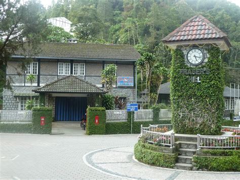 Fraser's hill is a hill resort located on the titiwangsa ridge in raub district, pahang, malaysia. Fraser's Hill, Pahang | MaLxN BLoG