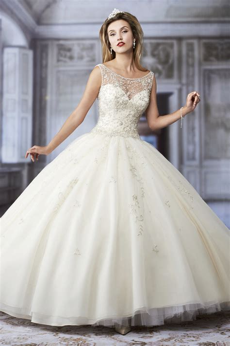 Dress up cinderella for her wedding to prince charming! Top 13 Charming Cinderella Wedding Dress | Wedding Celebration