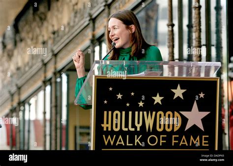 British Actress Emily Mortimer Delivers A Speech During The Cermony Honoring Us Director