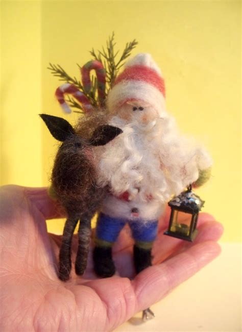 Hey! Jigedy jing, (hee-haw, hee-haw) It's Dominick the donkey. Jigedy