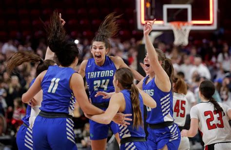 State Champions Again Green Bay Notre Dame Girls Basketball Wins Third
