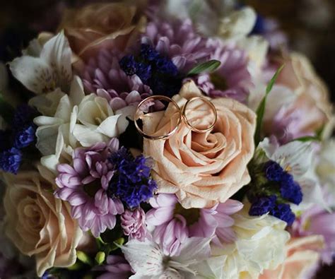 Prince harry picked some of the flowers that were in it. 10 Meghan Markle-Inspired Wedding Trends That will Be HUGE ...