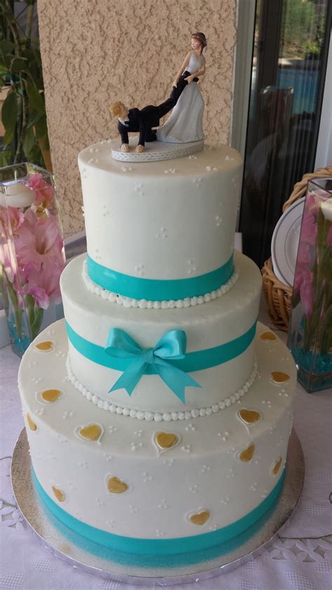 How Can I Make A Wedding Cake
