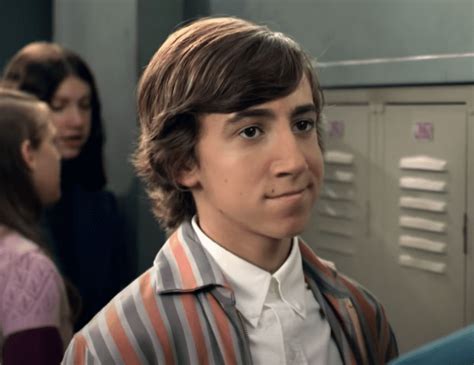 Vincent Martella Aka Greg From ‘everybody Hates Chris Looks Barely