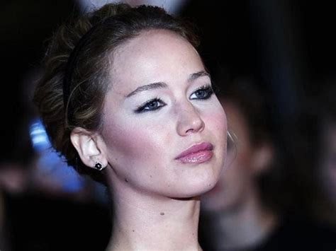 Jennifer Lawrence Enters Mens Club Demands 20m Payday For Next