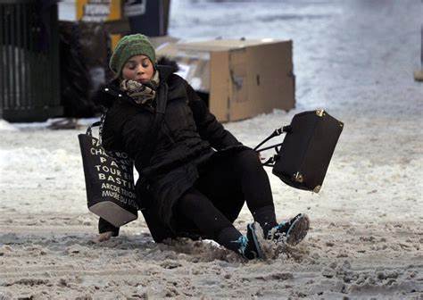 Копчик сломан: симптомы, диагностика, как лечить, последствия Картинка - Копчик сломан: симптомы, диагностика, как лечить, последствия