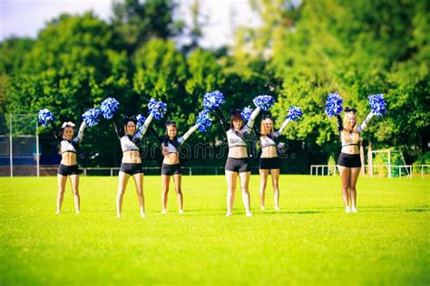 Cheerleader Team Practicing Stock Photo Image Of Female Field 106506850