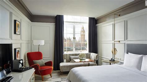 Luxury Hotels Offer Cut Rate Prices For Daytime Rooms