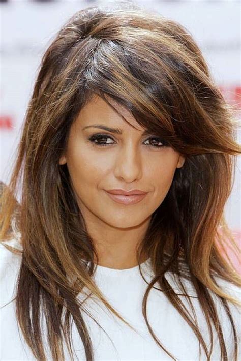55 Artistic Medium Length Layered Hairstyles To Try