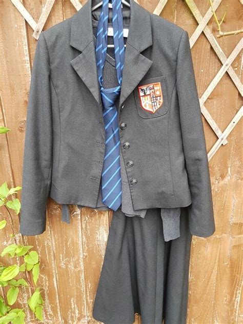 Brentwood School Girls Uniform 30 Chest 12 Years Worn 3 Months Only
