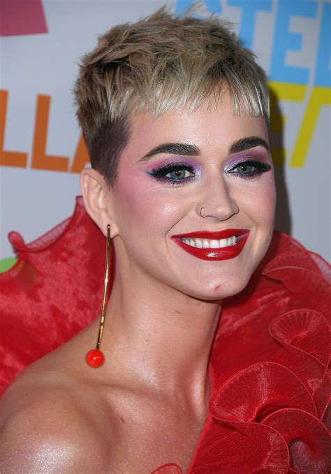 Katy Perry Talks About Makeup And Dating Popsugar Beauty Uk