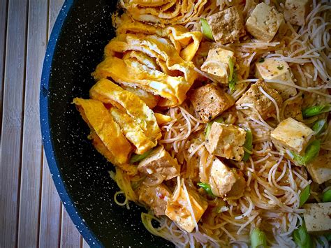 Thai Food Made Easy Mee Ka Ti