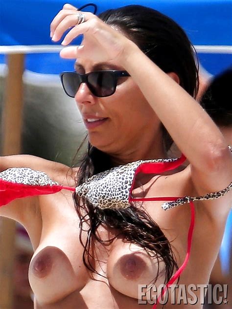 Vicky Karayiannis Goes Topless On Miami Beach 6 Pics XHamster