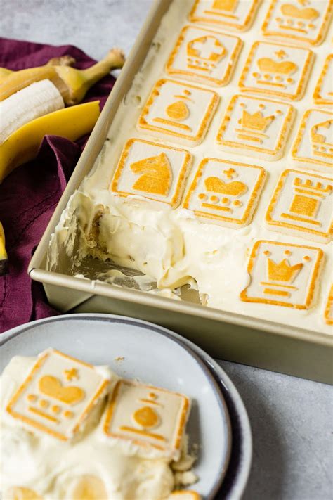 Celebrity southern chef paula deen recently took to social media to prepare her signature banana pudding. Paula Deen Banana Pudding - Oh Sweet Basil