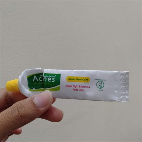 Review ACNES SEALING JELL dan ACNES SPOT CARE