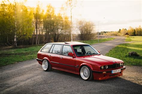 Maybe you would like to learn more about one of these? Bmw E30 Touring - amazing photo gallery, some information ...