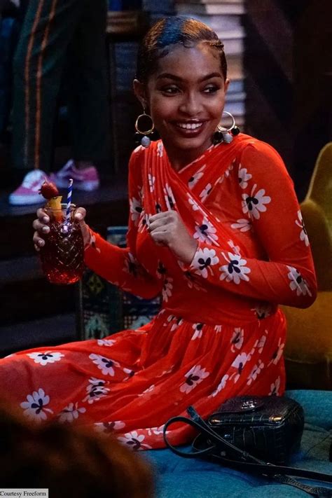 Grown Ish 7 Times Zoey Johnson Proved To Be A Style Icon