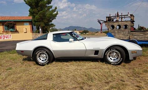 Corvettes on Craigslist: 'Mint Condition' Two-Tone 1982 Corvette with