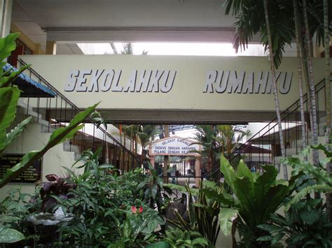 Aplikasi ini adalah untuk warga komuniti smk (p) raja zarina sahaja. SMK (P) RAJA ZARINA, PELABUHAN KLANG: GAMBAR SEKITAR SEKOLAH