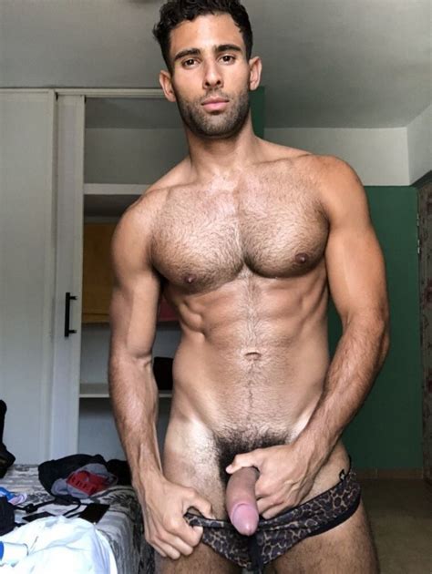 Pablo Hernandez Nude