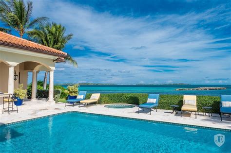 Paraiso In Paradise Island Bahamas For Sale On Jamesedition Luxury Property Luxury Homes