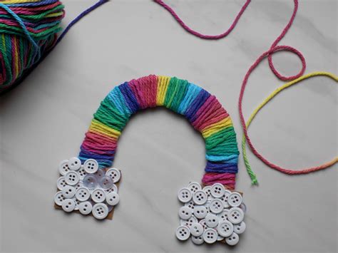 One Savvy Mom Nyc Area Mom Blog Gradient Yarn Rainbow Craft
