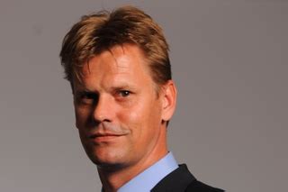 Korean prosecutors allege the firm earned more than. Deutsche hires RBS structured traders Zondag and Hui ...