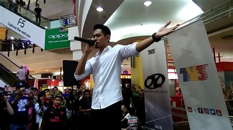 You can streaming and download for free here! LULUH |KHAI BAHAR live at plaza alam sentral shah alam ...