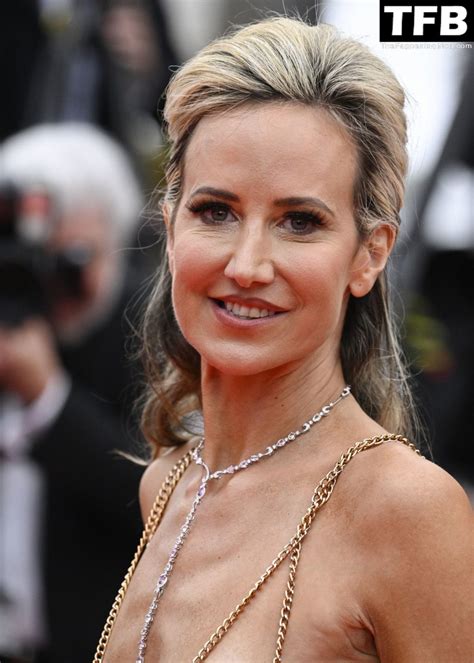 Lady Victoria Hervey Flashes Her Nude Tit At The 75th Annual Cannes