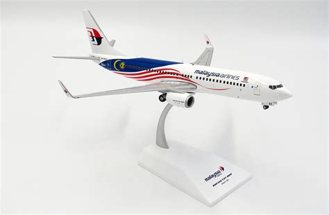 Malaysia airlines boeing b737 800 160pax1 5 of 5 based on 3 user ratings. ScaleModelStore.com :: JC Wings 1:200 - XX2162 - Malaysia ...