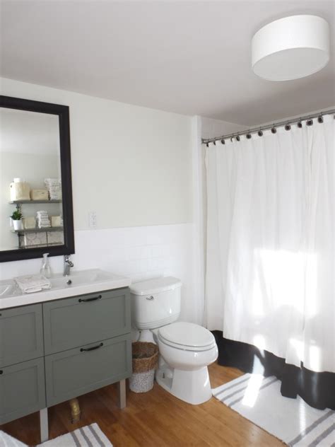 Bath towels in a wooden crate. A small bathroom update and some unfortunate news - Little ...