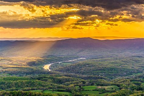 When To Visit The Shenandoah Valley And What To Do While Youre There