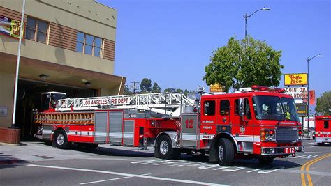 Hook And Ladder Fire Truck Lafd C95 3 23 13dscn523878 Flickr