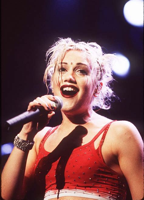 Tbt The Evolution Of Gwen Stefani S Socal Beauty From Punk To Polished Gwen Stefani No