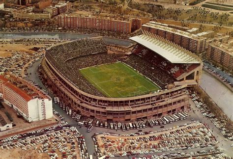 Vicente Calderon, Atletico Madrid in the 1970s. | Stadium pics
