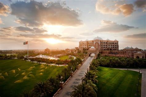 Emirates Palace One Of The Most Luxurious Hotels In The World