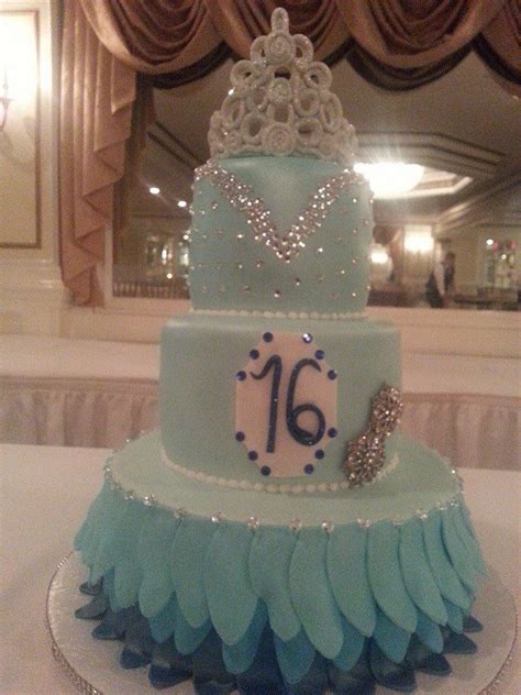 Sweet 16 birthday cake ideas. 737 best sweet 16's birthday cakes & teens images on ...