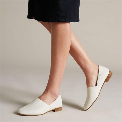 Women S Clarks Pure Tone Loafer In White Office Shoes Women Leather