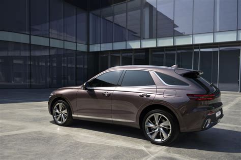 G70 Genesis Gv70 Price First Look 2022 Genesis Gv70 Suv And