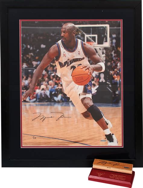 Michael Jordan Signed Photo & Bulls Game Used Floor Plaque (UDA)