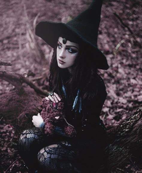 Pin By Darkness Dust On Models Goth Witchy Goth Model