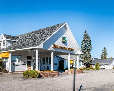 Quality Inn Suites Beachfront Mackinaw City MI See Discounts