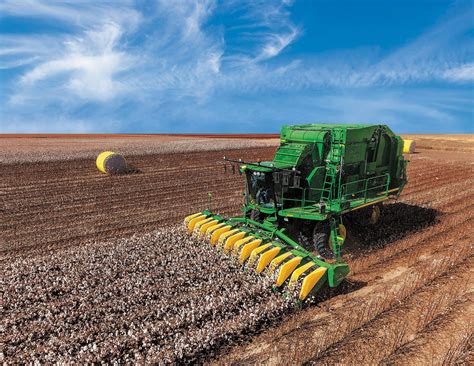 John Deere Combines And Cotton Harvesters Receive Ag Engineering Award